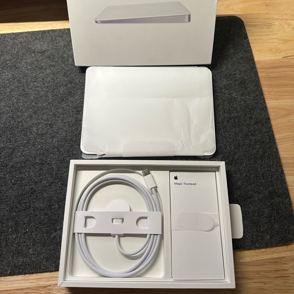 NEW Apple Magic Trackpad USB C